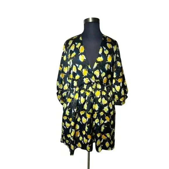 Nasty Gal Plus Sz Yellow Black Floral Skater Mini Dress V Neck Size 18 Pocket - Picture 2 of 10
